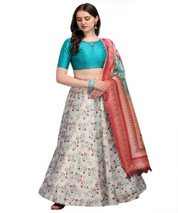 Designer coloré brodé travail manuel Lehenga Choli avec chemisier traditionnel en gros prix le plus bas marché textile ethnique Garm Alphanumero - Product Image 2