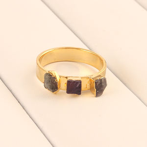 Anillo de piedras preciosas naturales para mujer, joyería hecha a mano de estilo bohemio, galvanizado, tres piedras - Product Image 3