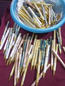 Ensemble de stylos à bille d'affaires de luxe, stylo Signature de couleur naturelle, fabriqué à la main en nacre, coquille d'ormeau, Unique, Vietnam - Product Image 3