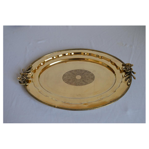 Plateau de fantaisie de plateau de concepteur de frontière nervurée par laiton avec la conception moderne et de luxe pour la décoration à la maison et l'usage de cuisine - Product Image 3