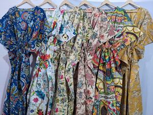 Robe kaftan d'été en coton taille adulte faite à la main imprimé floral ample Streetwear conception sans manches tissu tricoté taille naturelle - Product Image 5