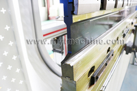 Da58t 6 axes 4 mètres de large 6000mm 100ton 160t 200 tonnes 250 tonnes 300 tonnes 320t cnc hydraulique presse plieuse machine