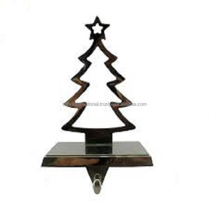 Support de chaussettes de Noël en aluminium argenté, moderne, écologique et durable, fabriqué par RAZVI INTERNATIONAL - Product Image 1