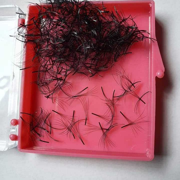 High Quality 3d Heat Bonded Volume Eyelash Popular Curl Cc Wholesale