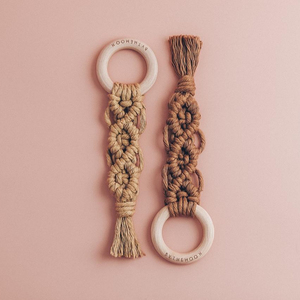 Macrame ganchillo sonajeros juguete mordedor, SONAJA de madera - Product Image 1