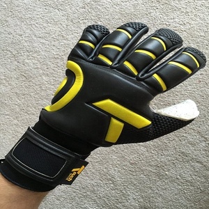Gants de gardien de but professionnels Hit Hard, matériau en mousse haute densité CGk-001 - Product Image 4