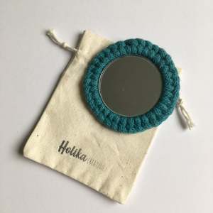 กระจกพกพาทำมือแบบมาคราเม่ - Product Image 1