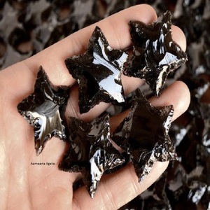 Vente en gros de bijoux de meilleure qualité sculptés à la main obsidienne noire cristal de quartz croissant de lune pour le fabricant direct de style Feng Shui - Product Image 2