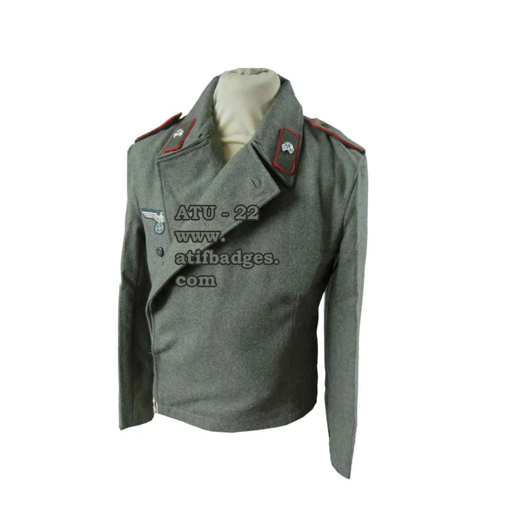 WW2 Duitse Heer Stug Wrap Uniform Met Insignia In Veld Grijs Wol Of Katoen Kleur