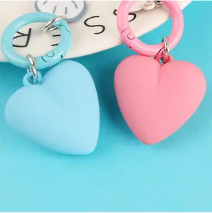 2023 Hot Sale Fake Fur Ball Key Chain Assorted Colors Heart Shape Promotional Bulk Pom Pom Rabbit Fur Ball Keychain