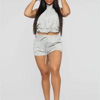 Conjunto Deportivo de 2 Piezas para Mujer, con Logotipo Personalizado, para Invierno, Transpirable, Antibacterial, Top Corto sin Mangas Ajustado, Pantalones Cortos Deportivos de Cintura Alta, Lisos
