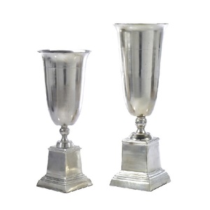 Ensemble de vases de sol en métal nickelé de qualité supérieure de différentes tailles deux porte-fleurs décoratifs beau pot floral - Product Image 1