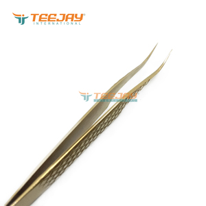 Pince à épiler TEEJAY ELT-432 Plasma Gold J Courbée pour Volume et Isolation avec Embout Ultra Fin et Prise Diamantée pour une Précision Parfaite des Cils - Product Image 5