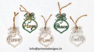 Decoraciones para árboles de Navidad de madera hechas a mano de alta calidad recién llegado adornos grabados con láser redondeados para decoración del hogar - Product Image 5