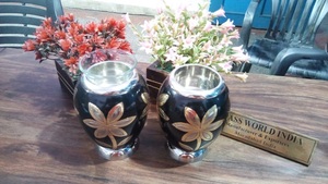 BRASS <b>TEA</b> <b>LIGHT</b> WITH A FLOWER GOLDEN FLOWER ENGRAVED CREMATION URN FUNERAL SUPPLIES BRASSWORLD INDIA - Product Image 3