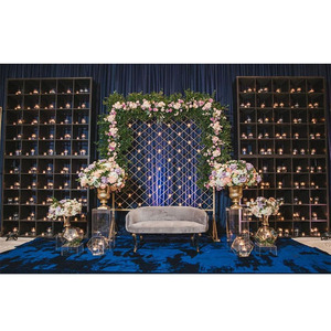 Paredes de Velas de Diseño Único para Decoración de Bodas, Aspecto Exquisito, Paredes de Velas para Escenario de Boda, Espléndidas Paredes de Velas para Boda, EE. UU. - Product Image 1