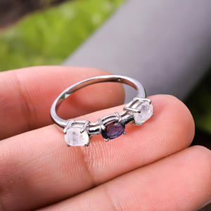 แหวนเงินแท้92.5 2.2กรัมสไตล์ชาติพันธุ์สีฟ้า iolite และสีรุ้งพลอยทรงรีเหลี่ยมเพชรพลอยธรรมชาติ - Product Image 3