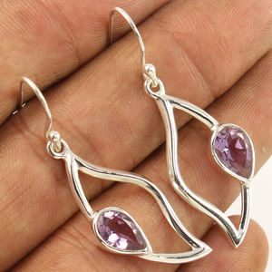 Boucles d'oreilles en argent 925 faites à la main pour femmes ensemble de lunette coupe poire naturelle améthyste violette conception de pierres précieuses accessoires de bijoux fins - Product Image 1