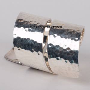 Anneaux de serviette de qualité exceptionnelle et articles en métal aluminium au design très élégant pour la table à manger, les restaurants, les maisons et les hôtels - Product Image 6