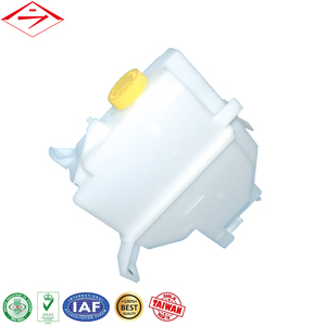 ถังน้ำหล่อเย็นแบบขยายได้สำหรับ Nissan CEFIRO A33 99 '~ 03' - Product Image 1