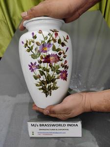 Escaleras pintadas a mano de aluminio para el cielo Urna de cremación para adultos Brassworld India Suministros funerarios - Product Image 4