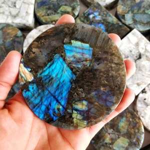 Juego de Posavasos de Labradorita Azul Arcoíris, Posavasos de Piedra Natural |   Juego de Taza y Posavasos de Ágata Natural, Decoración de Mesa de Lujo - Product Image 1