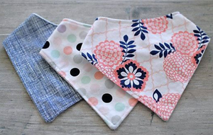 Bavoirs bandana au design personnalisé pour bébé, livraison gratuite - Product Image 2