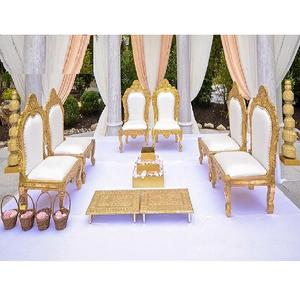Dernières chaises de mandap de mariage blanches et dorées, chaises de mandap de designer dorées et blanches, magnifiques chaises de mandap de mariage, ensemble Australie Royaume-Uni - Product Image 1