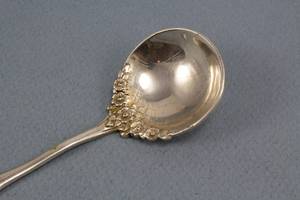 Cuchara de acero inoxidable de nuevo diseño con mango de fundición de latón y elegante color dorado, perfecta para mesa y suministros de boda - Product Image 2