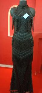 Robe de soirée perlée noire pour femmes avec décolleté licou longueur de plancher brodé à la main taille naturelle robes pour femmes - Product Image 2