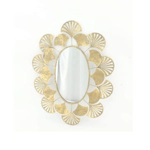 Espejo de Pared Hecho a Mano con Forma de Sol Nascente Dorado, Diseño Moderno Vintage con Marco Redondo de Metal Personalizado para Uso Decorativo - Product Image 5