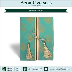 Journal de cahier en bambou attaché avec un cahier en tissu de coton à glands dorés pour un usage personnel et de voyage - Product Image 6