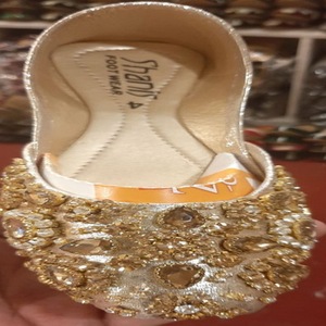 Khussa/Jutti Punjabi Khussa en perles pakistanaises avec doublure en cuir plat léger et semelle intérieure en caoutchouc Chaussure en cuir véritable - Product Image 4