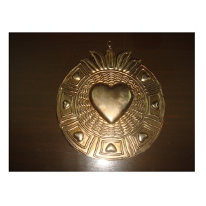 เครื่องประดับรูปหัวใจศักดิ์สิทธิ์ทำจากทองเหลืองสีทองประดับตกแต่งบ้านแบบแขวน - Product Image 1