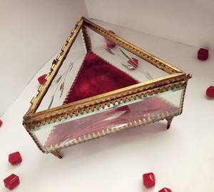 ¡Real VINTAGE! Caja de joyería de triángulo de cristal ruso antiguo, para anillos, cadenas, pendientes - Product Image 1