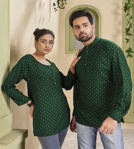 Chemise courte indienne rouge Kurta en coton pour homme Robe ethnique indienne - Product Image 2