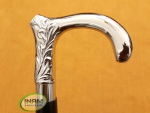 Bâton de marche en bois de style vintage de meilleure qualité et fait à la main avec poignée ronde de styliste/cannes de marche en bois avec poignée en laiton - Product Image 2