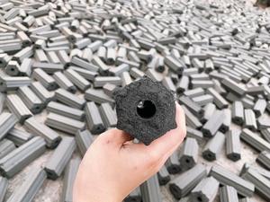 Briquettes de charbon de bois compressé pour barbecue, charbon de bois issu de coques de noix de coco pour barbecue, prêt à l'exportation vers les Émirats arabes unis, l'Europe, l'Australie - Product Image 5