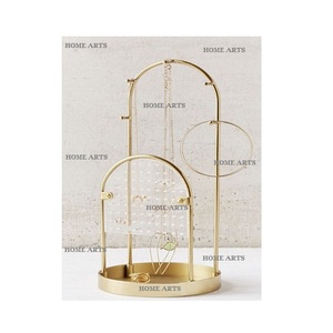 Soporte de exhibición de joyería de metal de la mejor calidad Diseño atractivo Soporte de almacenamiento de joyería chapado en oro de la India - Product Image 1