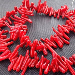 Branches de corail rouge italien collier poli en pierres précieuses en vrac prix de gros par carat fabrication de bijoux qualité étonnante naturelle - Product Image 1