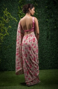 Sari Japonés Pesado de Satén con Borde de Encaje de Perlas / Sari de Seda Crepé con Blusa de Seda Pesada - Product Image 4