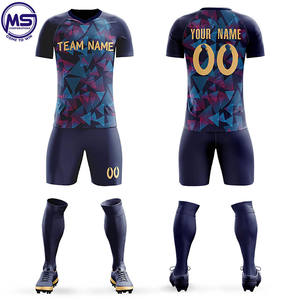 ชุดฟุตบอลชายคุณภาพสูง ปี 2021 สวมใส่สบาย รับผลิตตามสั่ง เสื้อเจอร์ซีย์ทันสมัย บริการ OEM ผลิตจากโพลีเอสเตอร์ 100% - Product Image 3