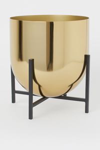 ที่ปลูกต้นไม้อลูมิเนียมสีทองเข้มแบบวินเทจพร้อมขาตั้งโลหะเคลือบด้วยผงสีดำที่มีขนาดแตกต่างกันสำหรับตกแต่งสวน - Product Image 3