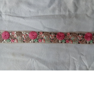 Rubans et lacets en organza brodés à la machine, écologiques, sur mesure, en tailles et couleurs assorties pour robe de mariée Desi - Product Image 1