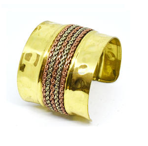 Joyería Vintage hawaiana con nuevos diseños, brazalete abierto hueco lleno de oro, pulsera Jamaiquina para niñas, venta al por mayor - Product Image 6