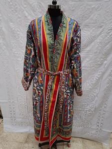 Kimono de luxe personnalisé en tissu imprimé au bloc, avec ceinture à nouer à la taille, design réversible, robe de chambre et vêtement de nuit - Product Image 3