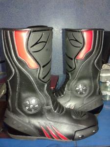 Botas de Motociclismo de Cuero Profesionales para Carreras, Unisex, Impermeables, Transpirables y Resistentes al Viento - Product Image 3