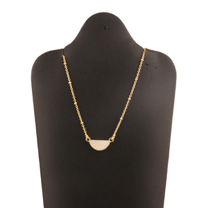 Pendentif en forme de cœur minimaliste pour femmes, chaîne en quartz rouge plaqué or/argent, expédition rapide, collier chaîne réglable - Product Image 3