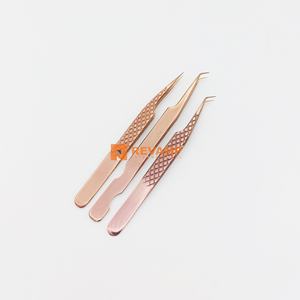 แหนบต่อขนตาสแตนเลสสีโรสโกลด์ระดับมืออาชีพ 45 องศา สำหรับแยกขนตาและเพิ่มวอลลุ่ม ป้องกันแม่เหล็ก รุ่นปรับปรุงใหม่ - Product Image 4