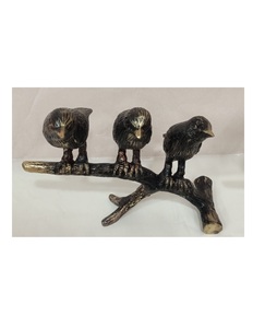 ชุดนกดีไซน์แบบโบราณสามรุ่นโลหะพร้อมขาตั้งรูปทรงใบไม้ชุบเป็นของขวัญสำหรับตกแต่งโรงแรมและร้านอาหาร - Product Image 5